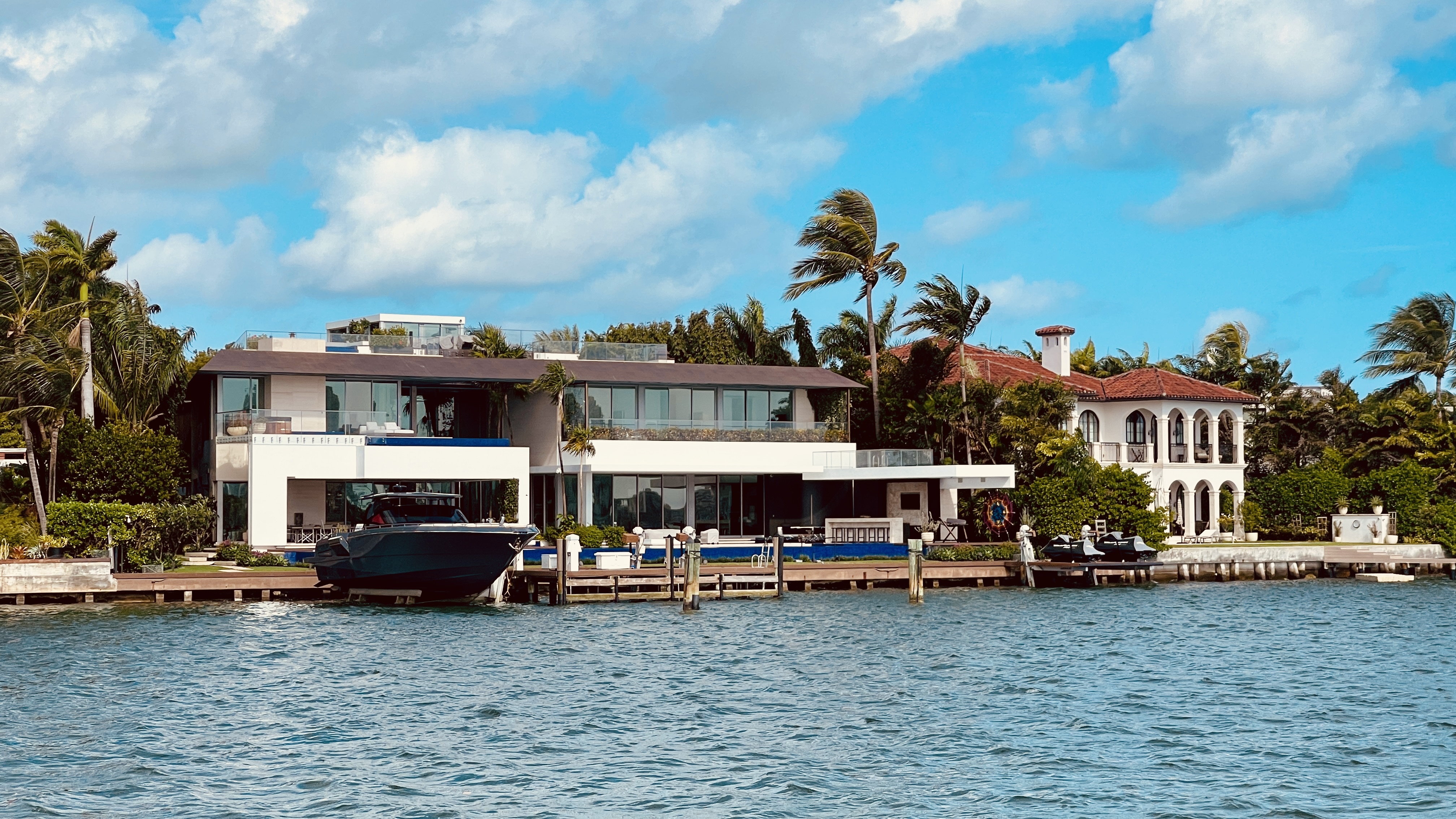 Waterfront modern home at 5161 Richmond Street